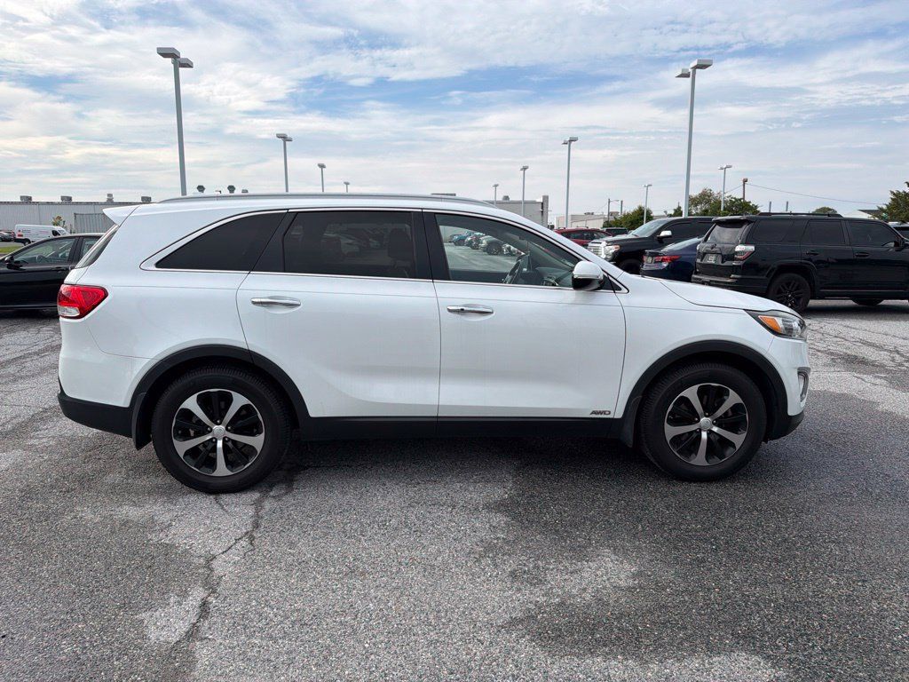 Used 2017 Kia Sorento EX AWD/4WD image 9