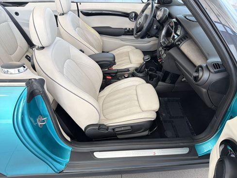 Used 2017 MINI Cooper S image 27
