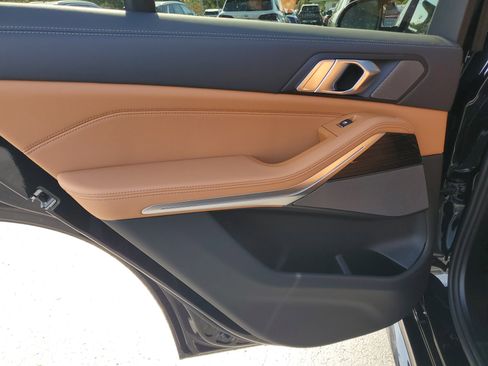 New 2026 BMW X5 M60i w/ Climate Comfort Package image 10