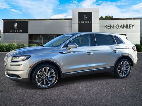 Used 2021 Lincoln Nautilus Reserve image 7