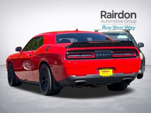 Used 2015 Dodge Challenger SRT Hellcat RWD image 6