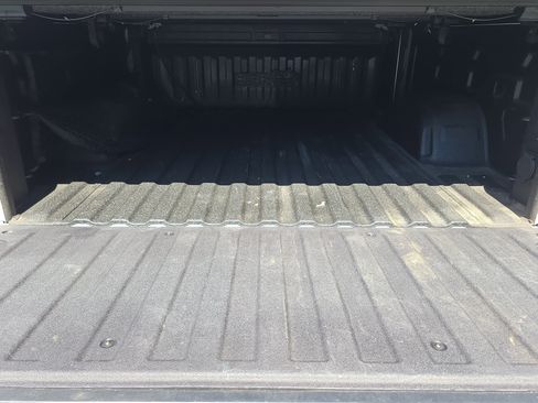 Used 2023 Chevrolet Silverado 1500 High Country w/ Z71 Off-Road Package AWD/4WD image 12