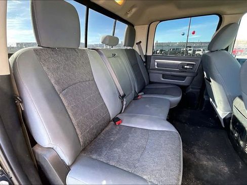 Used 2020 RAM 1500 Classic SLT w/ Luxury Group image 28