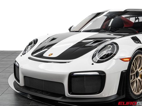 Used 2018 Porsche 911 GT2 RS image 17