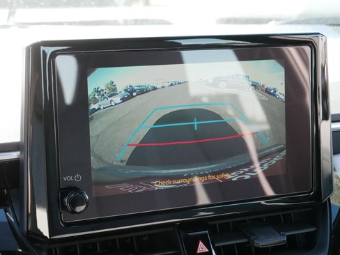 Certified 2025 Toyota Corolla SE image 29