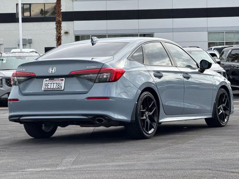 Used 2023 Honda Civic Sport image 3