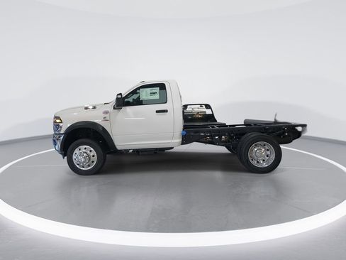 New 2026 RAM 4500 Tradesman w/ Chrome Appearance Group AWD/4WD image 5