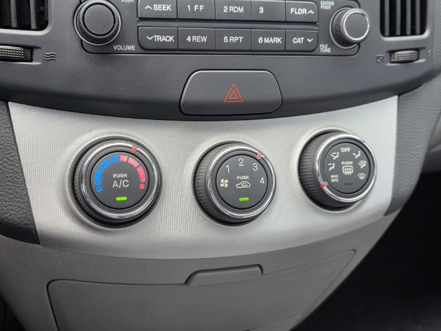 Used 2009 Hyundai Elantra GLS FWD image 14