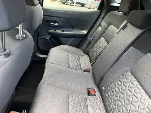 Certified 2025 Nissan Kicks SV FWD image 29