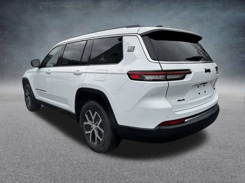 Used 2023 Jeep Grand Cherokee L Limited w/ Trailer Tow Group (B) AWD/4WD image 6