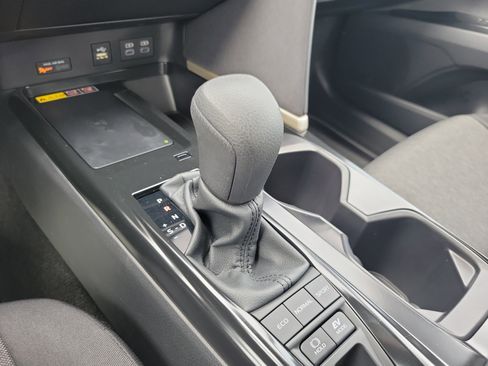 Used 2026 Toyota Camry LE w/ Convenience Package image 28