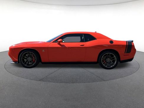 Certified 2021 Dodge Challenger R/T Scat Pack w/ Dynamics Package RWD image 2