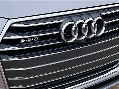 Used 2018 Audi A4 2.0T Prestige w/ Prestige Package image 29