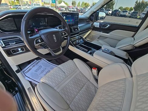 Used 2023 Lincoln Navigator Black Label AWD/4WD image 22