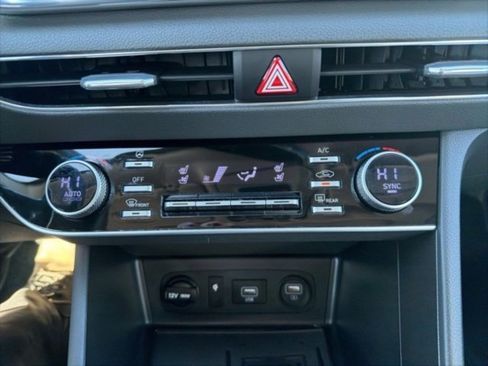 Used 2022 Hyundai Sonata Limited image 31