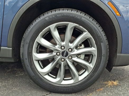Used 2022 Lincoln Corsair AWD w/ Premium Package image 8