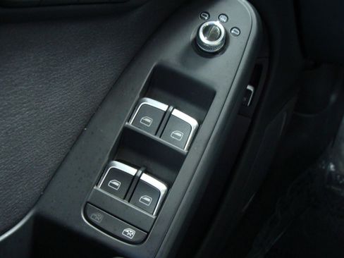 Used 2015 Audi A4 2.0T Premium Plus w/ Technology Package image 28