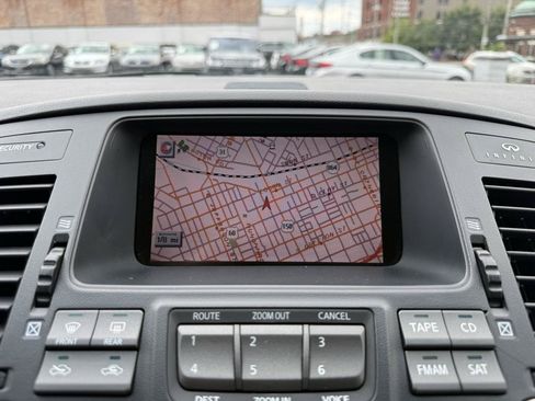 Used 2003 INFINITI Q45 Luxury w/ Journey Pkg RWD image 11