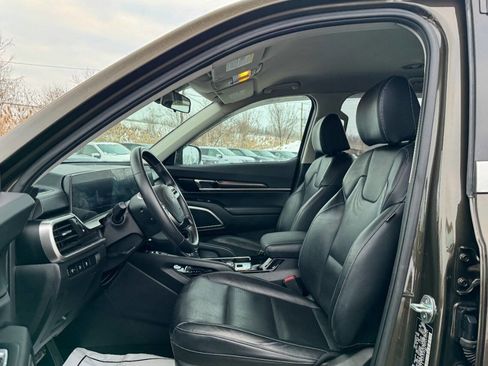 Used 2023 Kia Telluride S image 23