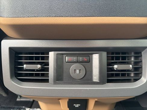 New 2026 Ford F250 Lariat w/ Lariat Ultimate Package image 31