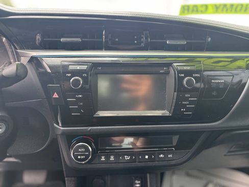 Used 2016 Toyota Corolla S FWD image 15