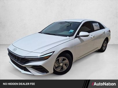 New 2026 Hyundai Elantra SE