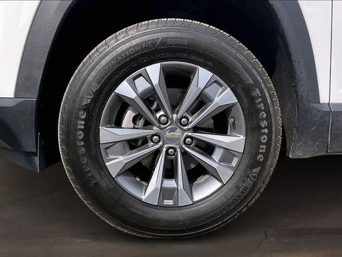 Used 2025 Chevrolet Equinox LT image 33