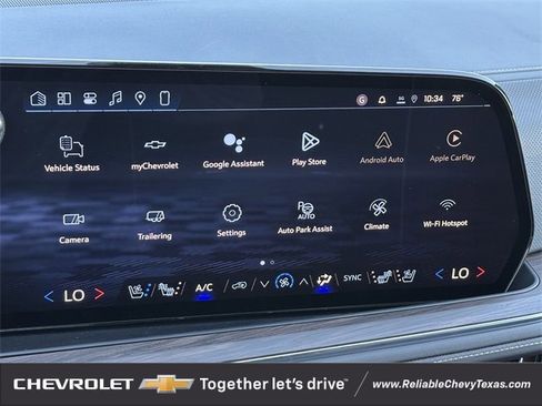 New 2026 Chevrolet Suburban Premier image 18