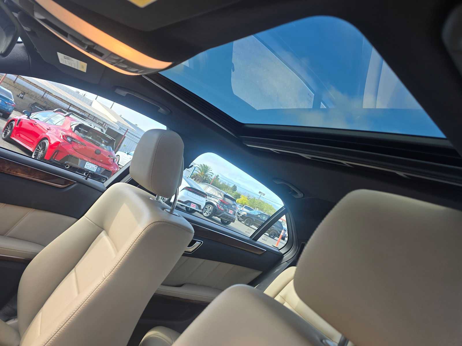 Used 2013 Mercedes-Benz E 350 Sedan image 23