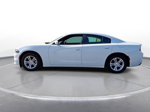 Used 2022 Dodge Charger SXT RWD image 5