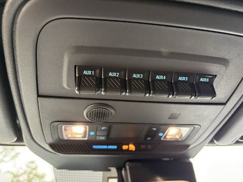 Used 2024 Ford Bronco Outer Banks image 17