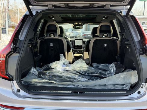 New 2026 Volvo XC90 T8 Ultra w/ Lounge Package image 13