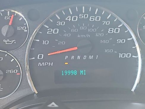 Used 2023 GMC Savana 2500 w/ Driver Convenience Package image 12