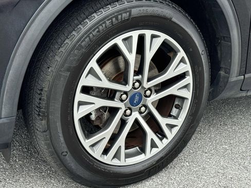 Used 2022 Ford Escape SEL image 7