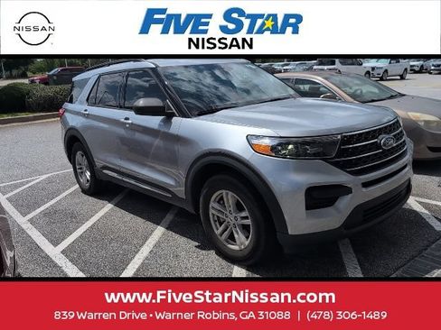 Used 2023 Ford Explorer XLT RWD image 16