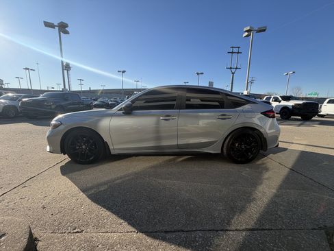 Used 2025 Honda Civic Sport image 11
