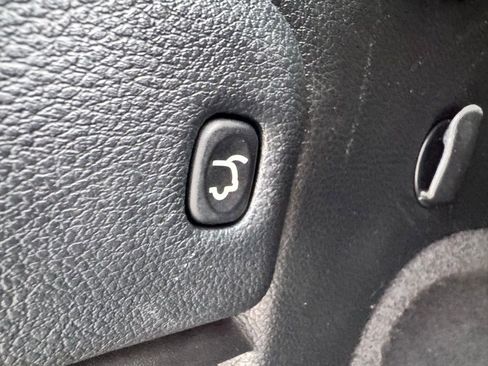 Used 2020 Jeep Grand Cherokee Altitude image 18