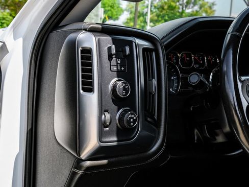 Used 2016 Chevrolet Silverado 2500 LTZ w/ Duramax Plus Package AWD/4WD image 31