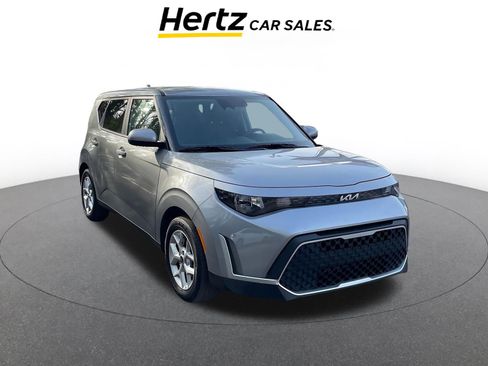 Used 2025 Kia Soul LX w/ LX Technology Package image 1