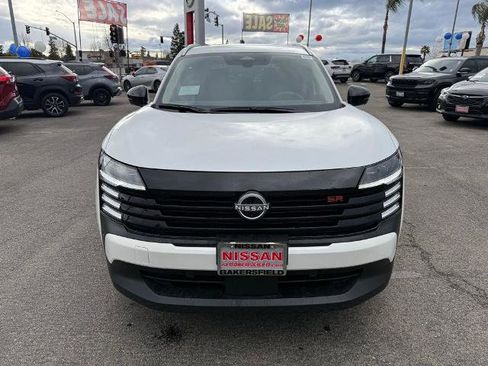 New 2026 Nissan Kicks SR image 2