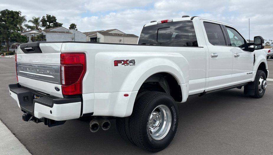 Used 2021 Ford F350 Platinum AWD/4WD image 5