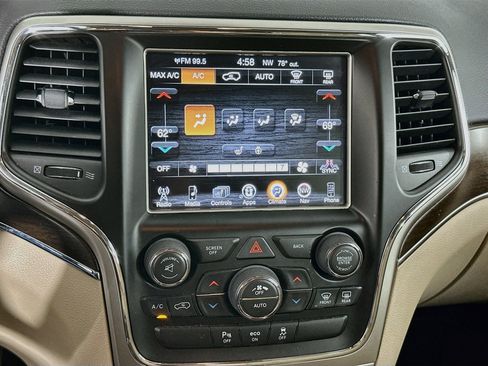 Used 2015 Jeep Grand Cherokee Limited AWD/4WD image 24