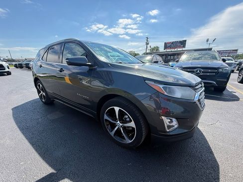 Used 2019 Chevrolet Equinox LT w/ Sun & Navigation Package FWD image 1