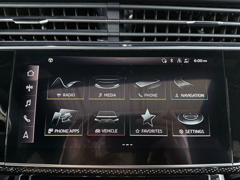 Used 2021 Audi SQ7 Premium Plus w/ Executive Package image 35