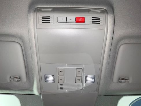 Used 2024 Volkswagen Taos S FWD image 21
