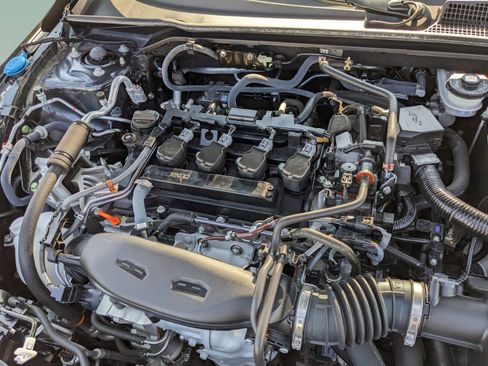 Used 2022 Honda Civic Touring image 12