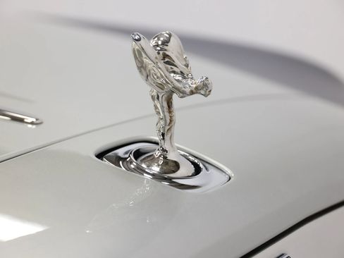 Used 2016 Rolls-Royce Ghost image 5