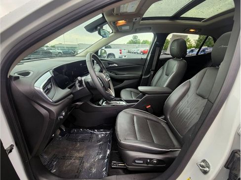 Used 2025 Buick Encore GX Avenir w/ Avenir Technology Package AWD/4WD image 23