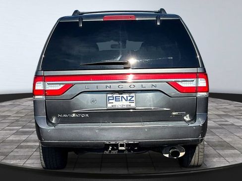 Used 2015 Lincoln Navigator 4WD w/ Equipment Group 101A Reserve image 5