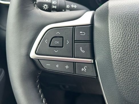 Used 2025 Toyota Highlander Platinum AWD/4WD image 45